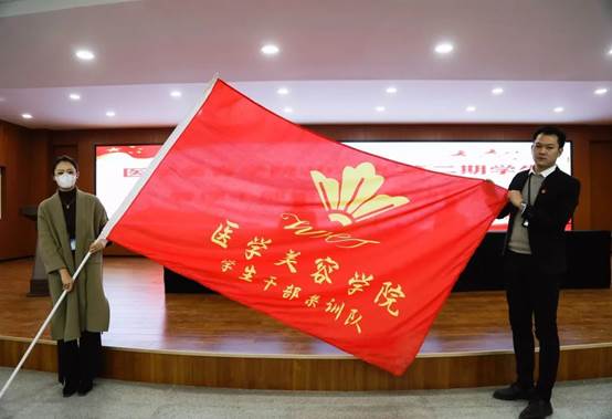 说明: C:\Users\lijiawei\Documents\WeChat Files\ll99gg\FileStorage\Temp\77825506e289ead8490055b17fbd7b6f.jpg